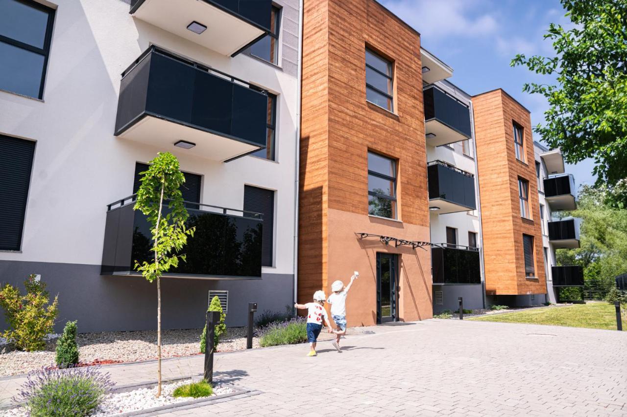 Апартаменты Apartament Duzy Staw Еленя-Гура Экстерьер фото
