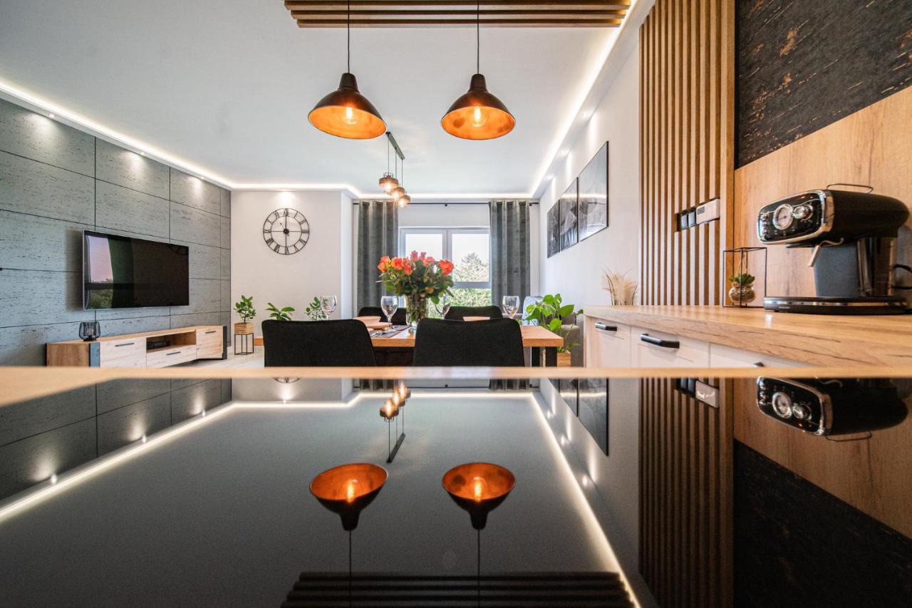 Апартаменты Apartament Duzy Staw Еленя-Гура Экстерьер фото