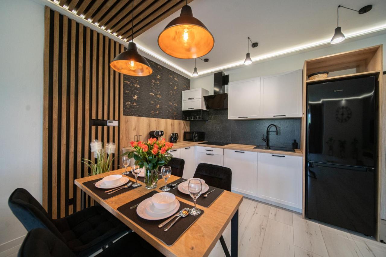 Апартаменты Apartament Duzy Staw Еленя-Гура Экстерьер фото