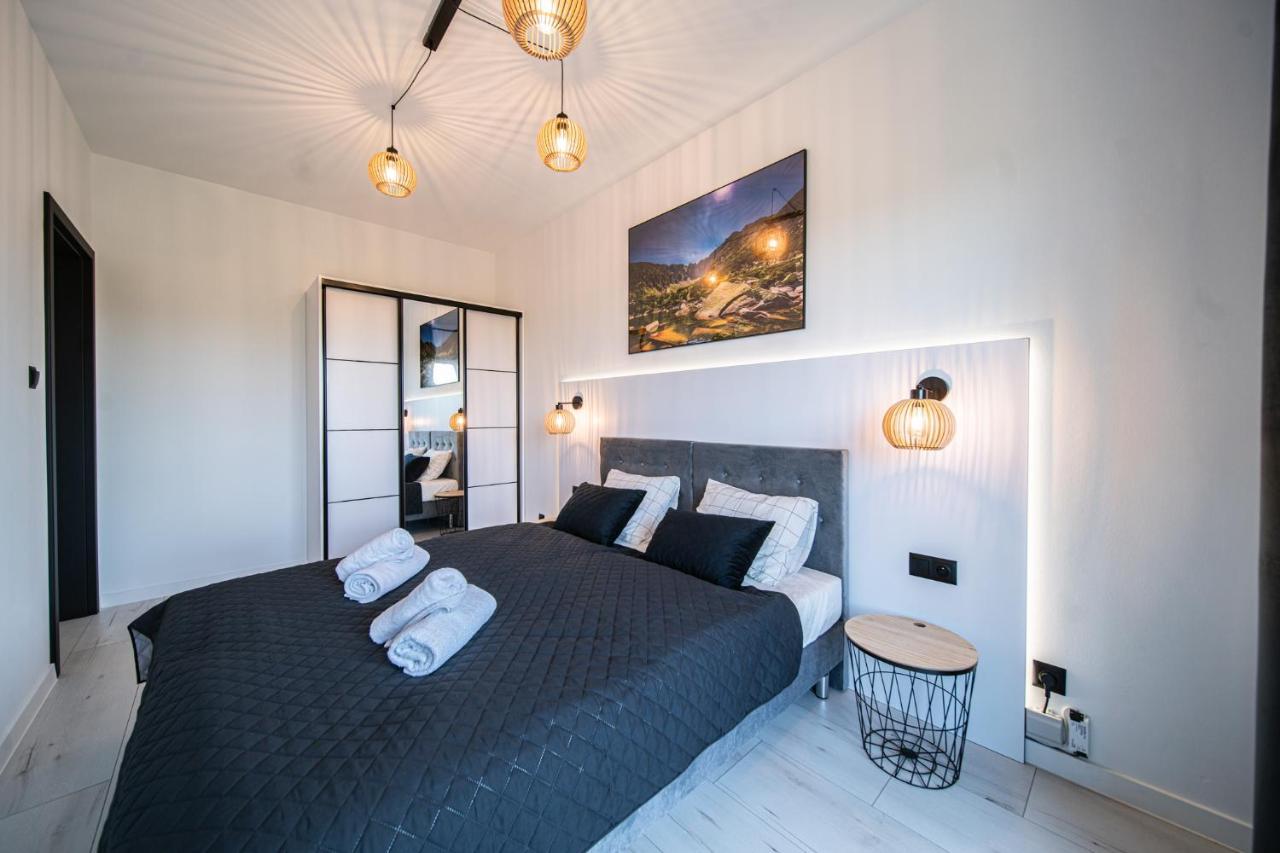 Апартаменты Apartament Duzy Staw Еленя-Гура Экстерьер фото