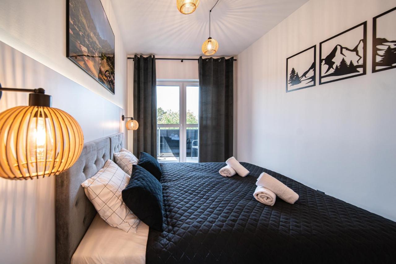 Апартаменты Apartament Duzy Staw Еленя-Гура Экстерьер фото